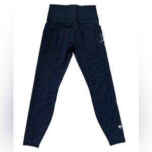 Greyson Clothiers Leggings NWT Medium